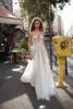 Liz Martinez Une ligne de robe de mariage sans bretelles Applique perles robes de mariée balayage train Bohème Robes de mariée