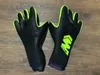 Top laver la vaisselle Luhuang 2018 hommes gants de gardien de but de football doigt latex gants de sport de volley-ball taille 8 #9 #10 #