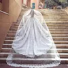 En linje bröllopsklänningar strapless appliques pärlor tulle plus storlek bröllopsklänning katedral tågrockar de mariée