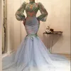 Dusty Blue Mermaid Prom Dresses Sexy See przez Koronkowe Aplikacje Sheer Długie Rękawy Suknie Wieczorowe Tulle Sweep Pociąg Arabski Kobiety Formalne zużycie