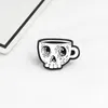 Gdhy weißes Skelett Kaffee Tasse Brosche Brosche Emaille Pin Schädel Tasse Death039s Schädel Cafe Lapel Hemd Brooch Emblem Halloween Geschenk7313993