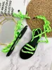 Fluo Verde Sandalo donne scarpe di cuoio Laces Sandals Black Women Platform suola in gomma sandali scarpa