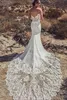 Eleganti abiti da sposa senza schienale in pizzo a sirena con scollo a cuore Abiti da sposa con applicazioni Applique Sweep Train Satin Plus Size Vestido De Novia