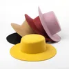 Hochwertige, runde, flache Oberseite, Boater-Woll-Fedora-Hüte für Damen, Damen, breite Krempe, einfarbig, Party, formeller Hut, Filz-Gamble-Kappe