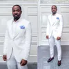 新しいスタイルの白人男性Tuxedos新郎結婚式のスーツ1つのボタンベストマンスリムフィットプロムパーティーブレザージャケット（ジャケット+パンツ）