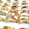 Lot en vrac 100pcs Gold Mix de 4 mm 6 mm 8 mm Bandle de bande en acier inoxydable Unisexe Amour de fiançailles de mariage Anneau de doigt en toute la fête