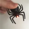 Buller-gör svart spindel nyckelring med LED-ljus