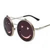 Erkekler ve kadınlar için yeni yüz tasarımcı gözlükleri yuvarlak moda gözlükleri çevirme unisex parti tonları oculos de sol2156569