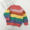 Crianças Roupa as crianças arco -íris sueres listradas bebê gergelim elmo moletom sweatshirt malha de tricô tampos de lã quente para crianças de tecido