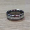 8 mm silberner Metall-Wolframkarbid-Ring mit Meteoriteneinlage, glänzendes, gewölbtes Finish, einfacher Ehering für Männer, Größe 8 bis 13 J190715