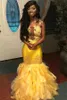 Vestidos de graduación de sirena africana amarilla, apliques sin tirantes, vestidos de noche con volantes de tul, vestido de fiesta de talla grande para niñas negras