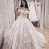 Fall 2020 Bohemian Bröllopsklänning Enkel Elegant Av Axel Halsband Kortärmade Ärmar Vacker Snörning Och Tulle Lace-Up Back Bridal Gowns