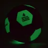 Fotboll boll ljusfotboll natt ljus noctilucent barn spel tåg luminescence boll män kvinnor glödande fotboll storlek # 4 # 5