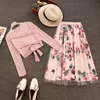 Nowy 2019 Elegancki Różowy 2 Sztuka Zestaw Kobiety Sweet Cross Bowknot Nieregularne uprawy Top T Shirt + Mesh Floral Tulle Długie Spódnice Garnitury