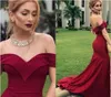 Donkere rode zeemeermin bruidsmeisje jurken off shoulder sweep trein prom feestjurken bruiloft gasten jurken plus size aangepast