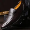 Scarpe da uomo uomo brogue uomo brevetto oxford scarpe eleganti da uomo in vera pelle scarpe da uomo per matrimonio / festa zapato de vestir