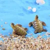 2pcs Micro Cute Sea Turtle Смола Черепаха Фея сада Мосс Террариум Смола ремесла украшения Stakes Craft Для дома