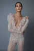 Sexy Berta Jumpsuits Prom Jurken V-hals Lange mouw Crystal Avondjurken met Veren Dubai Arabische Party Runway Jurk Custom Made