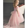 Princess High Low Straps Flower Girls 'Dresses Bow Girls Födelsedag Formell Kappor First Communion Dresses Kids Tutu Pageant för bröllop