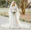 Vintage Bohemian Full Lace Wedding Dresses With Sheer långa ärmar Brudklänningar Back Country Wedding Clows Court Train2205562