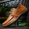 Oryginalna skóra Luksusowa marka Mężczyzna Casual Shoes Lace-Up lub Slip-on Men's Suit Sukienka Buty Buty Zapatos Kierowcy Mokasyny