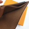 كلاسيك رجالي الفاخرة الفاخرة Desinger Wallet Fashion ،