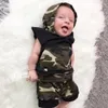 Nyfödda spädbarn baby pojke flickkläder set kamouflage huva topp t shirt byxor barn kläder sommar pojkar flickor kläder set1829046