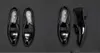 Klassiek feest 1025 Italiaanse elegante coiffeur loafers formele schoenen voor mannen glijden op trouwjurk