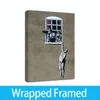 Banksy Graffiti Street Artヌード男窓からのぶら下がっているキャンバスジクレープリント家の装飾の壁のアートハング - フレーム