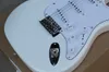 Factory Custom White E -Gitarre mit Ahorn mit überbissenem Halsweiß pickguardchrome Hardwaresss PICKUPSCAN CENDUDIZISIERT7943985