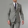 Brand new Gray Noivo TuxeDos Notch Center Center Vestido Groomsmen Mens Vestido de Noiva Popular homem Jacket Blazer Terno (jaqueta + calça + colete) DH6222