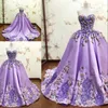 Robe de bal de luxe violet clair Quinceanera robes 3D-Floral Appliques fleur dentelle formelle robes de bal chérie sans manches longue robe de soirée