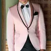 Różowy Prom Mężczyźni Garnitury dla Groomsmen 2 Sztuka Ślub Tuxedo Slim Fit Custom Club Męski garnitur Zestaw Blazer z czarnymi spodniami Moda 2020