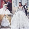 En linje bröllopsklänningar strapless appliques pärlor tulle plus storlek bröllopsklänning katedral tågrockar de mariée