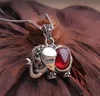 Partihandel-Sterling Silver Creative Retro Garnet Pendant Personliga Elephant Dekorativa Halsband Ladies Fashion Sexy Smycken