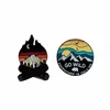 Journey Adventure Cartoon niedliche Emaille Pins Go Wild Mountain Broschen Denim Clothet Bag Lapel Pin Fashion Schmuck Geschenk für Freunde5841315