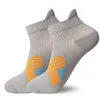 Chaussettes de sport courtes Nouveaux hommes design créatif chaussette extérieure homme Sexy nouveauté chaussette cadeau de Noël chaud