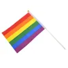 Regenboog handvlag Hand Waving Gay Pride LGBT parade Les Bunting 14x21cm feestversiering