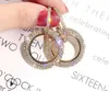 925 Pen de plateado Pendientes de diamantes de moda coreana Pendientes de círculo geométrico de diamantes Femeninos Pendientes Europeos y Americanos WL026