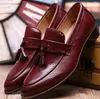 Moda Męska Tassel Biznesowa Formalna Sukienka Mokasyny Mężczyźni Buty Ślubne Skórzane Oxfords Szpiczasty Toe Driving Buty Party