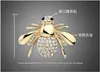 Europe and the United States personalized animal jewelry cute bee brooch rhinestone brooch suit collar pin long skirt cardigan ornament