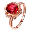 Einzigartige 18k Rose Gold Oval Diamant-Blumen-Ring natürliche karminrote weiße Zircon-Schmuck Hochzeit Verpflichtungs-Jahrestags-Ringe für Frauen Größe 6-10