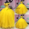 2019 Żółty Kopciuszek Quinceanera Dresses Plus Size Off The Ramię Suknia Balowa Tulle Prom Suknie Gorset Sweet 16 Formalna sukienka