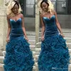 African Black Girls Plus Size Mermaid Prom Klänningar Velvet Sweetheart Ruffles Organza Golvlängd Kväll Formell Klänning Party Gowns