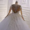 2020 Vintage Manches Longues Robe De Bal Dubaï Robes De Mariée Sheer Ras Du Cou Dentelle Appliques Perlée Vestios De Novia Robes De Mariée avec Boutons