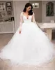 Långärmad 2019 Nya bröllopsklänningar Lace Appliqued V Neck Bridal Gowns Sweep Train A Line Vestidos de Novia