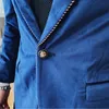 Modne haftowane blezery męskie w stylu brytyjskim Royal Blue Velvet Gentleman Blazer elegancka marynarka na imprezę bal