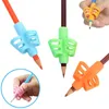 أدوات حامل قلم رصاص الأطفال سيليكون اثنان فنجر مريح دليل تصحيح الموقف قلم قبضة الكتابة المساعد قبضة