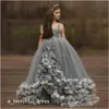 Prinzessin Mädchen Festzug Kleider V-Ausschnitt Spitze Ärmellos Perlen 3D Blumen Puffy Ballkleid Langes Kinder Blumenmädchen Kleid Geburtstagskleider FG1343