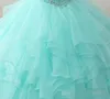 Robes de menthe de quinceanera verte Roux de licou perlé en tulle